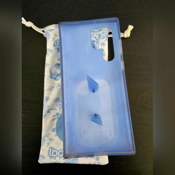 Loopy - Blue Toile Case - Picture 2 of 3